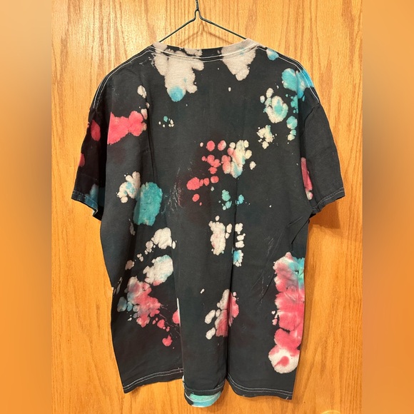 Lot of 4 Graphic Tee-shirts - Picture 3 of 9